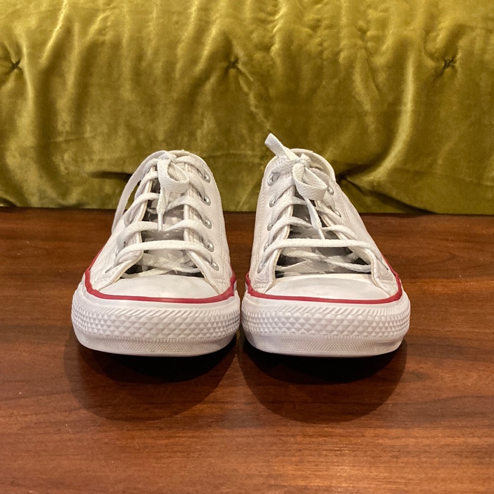 White leather Converse All Star